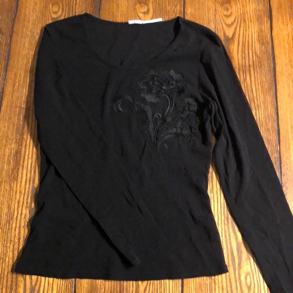 Top - Picture 1 of 2